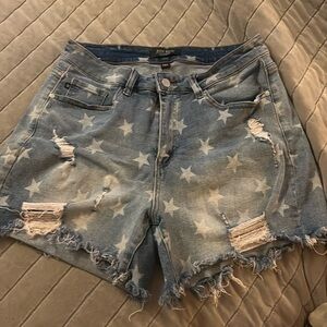 Judy Blue 1XL star denim shorts